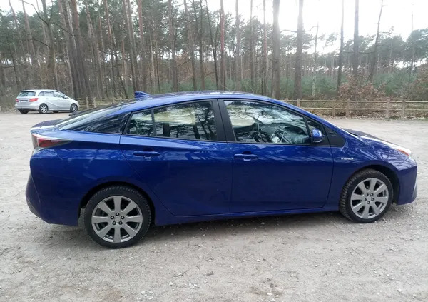 Toyota Prius cena 53500 przebieg: 263500, rok produkcji 2016 z Skierniewice małe 232